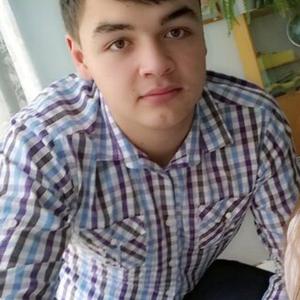 Парни в Ставрополе: Кирилл, 24 - ищет девушку из Ставрополя