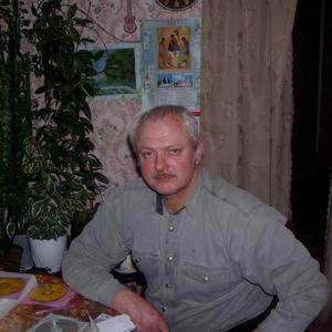 Парни в Армавире: Евгений, 73 - ищет девушку из Армавира