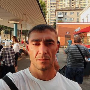 Парни в Казани (Татарстан): Рустам, 32 - ищет девушку из Казани (Татарстан)
