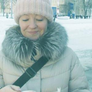 Девушки в Ангарске: Татьяна, 52 - ищет парня из Ангарска