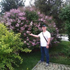 Парни в Новосибирске: Александр, 69 - ищет девушку из Новосибирска