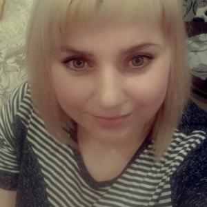 Девушки в Канске: Олька, 35 - ищет парня из Канска