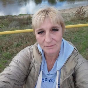 Девушки в Казани (Татарстан): Светлана, 54 - ищет парня из Казани (Татарстан)