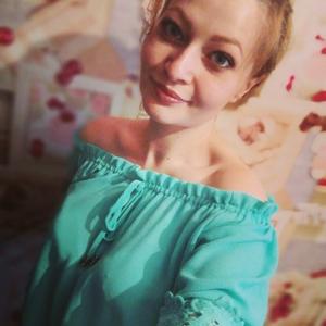 Девушки в Ульяновске: Анастасия, 28 - ищет парня из Ульяновска