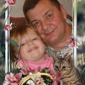 Парни в Твери: Олег Беляков, 73 - ищет девушку из Твери