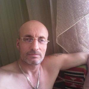 Парни в Волгограде: Oleg, 54 - ищет девушку из Волгограда