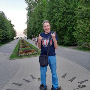 Юлий, 45 лет, Санкт-Петербург