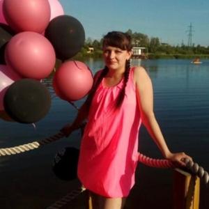 Девушки в Новосибирске: Оля, 32 - ищет парня из Новосибирска