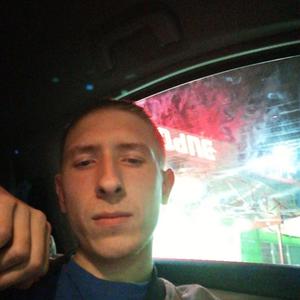 Парни в Серпухове: Макс, 25 - ищет девушку из Серпухова