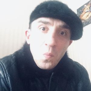 Георгий, 47 лет, Санкт-Петербург