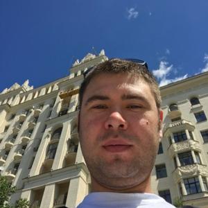 Парни в Серпухове: Артём, 40 - ищет девушку из Серпухова