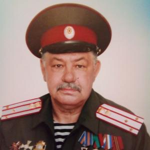Александр, 64 года, Якутск
