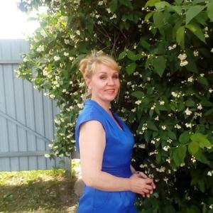 Девушки в Смоленске: Ольга, 47 - ищет парня из Смоленска