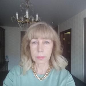 Девушки в Челябинске: Галина, 60 - ищет парня из Челябинска