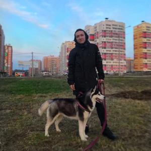 Парни в Томске: Евгений, 23 - ищет девушку из Томска
