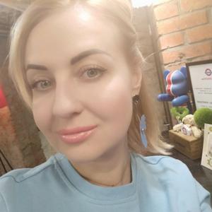 Девушки в Владивостоке: Маша, 38 - ищет парня из Владивостока