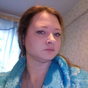 Девушки в Мурманске: Елена Новикова, 35 - ищет парня из Мурманска