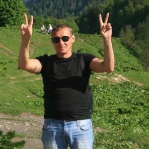 Парни в Нижневартовске: Вадим, 45 - ищет девушку из Нижневартовска