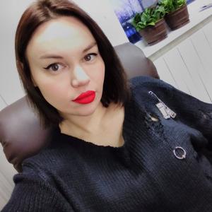 Девушки в Новосибирске: Анна, 31 - ищет парня из Новосибирска
