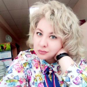 Девушки в Магнитогорске: Оленька Прекрасная, 40 - ищет парня из Магнитогорска