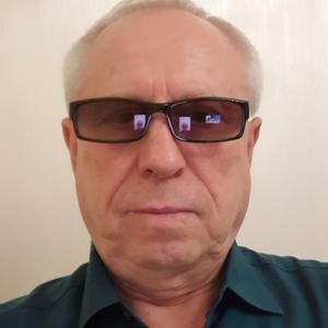 Виктор, 67 лет, Новороссийск