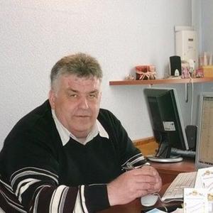 Павел, 65 лет, Оренбург