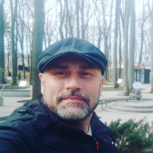 Парни в Калининграде: Владимир, 41 - ищет девушку из Калининграда
