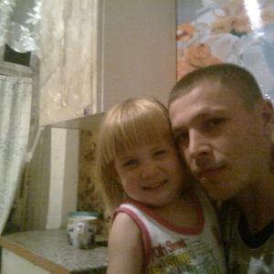 Парни в Омутнинске: Алексей, 45 - ищет девушку из Омутнинска
