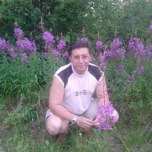 Парни в Якутске: Олег Лукьяненко, 52 - ищет девушку из Якутска