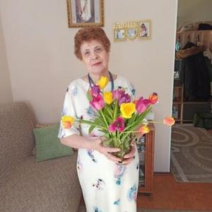 Девушки в Томске: Раиса, 63 - ищет парня из Томска