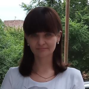 Девушки в Владивостоке: Ирина, 46 - ищет парня из Владивостока