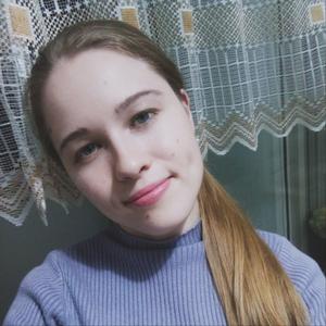 Девушки в Томске: Елизавета, 23 - ищет парня из Томска