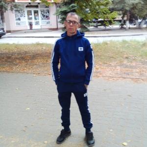 Парни в Батайске: Илья, 42 - ищет девушку из Батайска