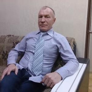Константин, 67 лет, Нижнекамск