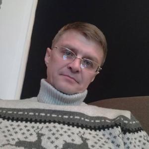 Парни в Екатеринбурге: Владимир Звёздочкин, 50 - ищет девушку из Екатеринбурга