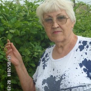 Девушки в Камышине: Людмила, 72 - ищет парня из Камышина
