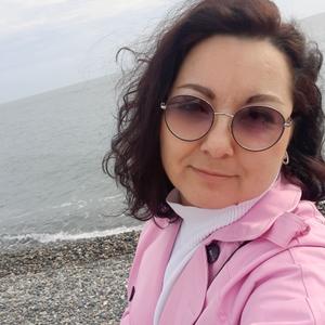 Девушки в Челябинске: Ирина, 42 - ищет парня из Челябинска