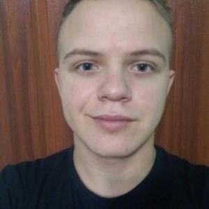 Парни в Мурманске: Евгений, 23 - ищет девушку из Мурманска