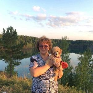 Девушки в Новосибирске: Мария, 69 - ищет парня из Новосибирска