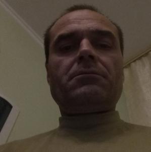 Парни в Бердске: Андрей, 52 - ищет девушку из Бердска