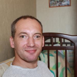Парни в Ижевске: Владислав, 52 - ищет девушку из Ижевска