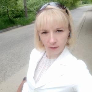 Девушки в Черновцах: Таша, 38 - ищет парня из Черновиц
