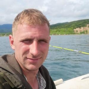 Парни в Южно-Сахалинске: Олег, 32 - ищет девушку из Южно-Сахалинска