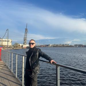 Парни в Санкт-Петербурге: Артём, 23 - ищет девушку из Санкт-Петербурга