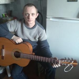 Парни в Череповце: Денис, 40 - ищет девушку из Череповца