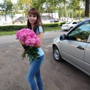 Девушки в Челябинске: Anya, 28 - ищет парня из Челябинска