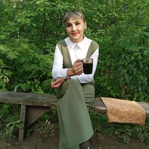 Девушки в Новокузнецке: Алёна, 48 - ищет парня из Новокузнецка