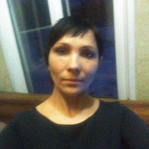 Девушки в Новокузнецке: Катюша, 40 - ищет парня из Новокузнецка