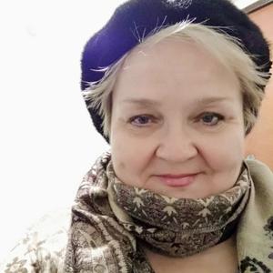 Девушки в Вологде: Валентина, 63 - ищет парня из Вологды