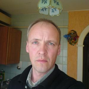 Парни в Гатчине: Юрий, 61 - ищет девушку из Гатчины